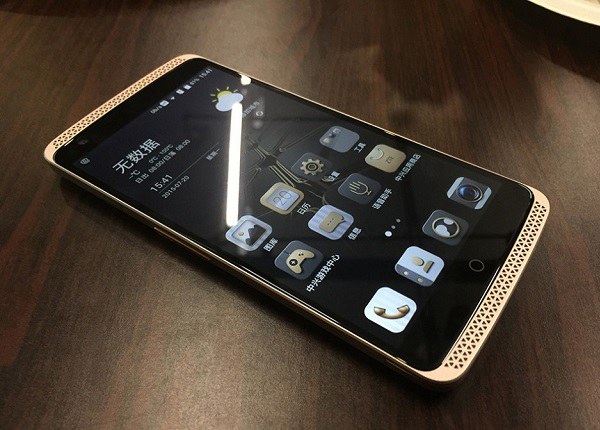 国产重磅高端旗舰 中兴Axon天机图赏