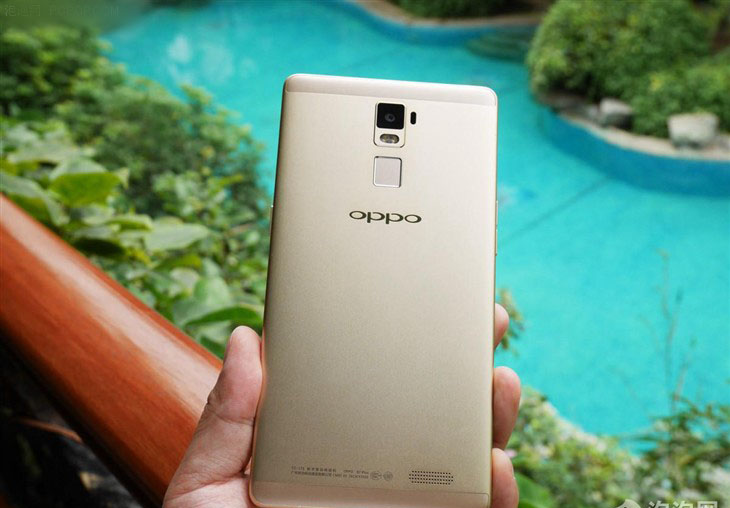 鹿晗代言的oppo r7 plus 移動4g版火爆開售