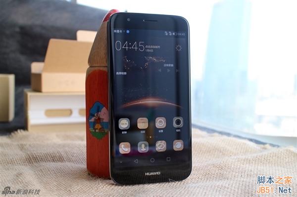 华为麦芒4真机图赏：金属机身颜值挺不错