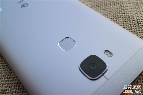 华为麦芒4真机图赏：金属机身颜值挺不错