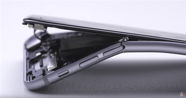 不会悲剧！视频：iPhone 6S上手 硬到家了