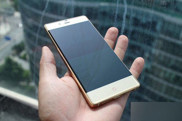 努比亚Z9金色精英版开箱图赏 