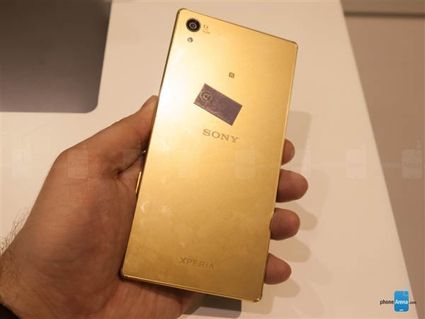 全球首款4K屏！索尼Xperia Z5 Premium真机图赏