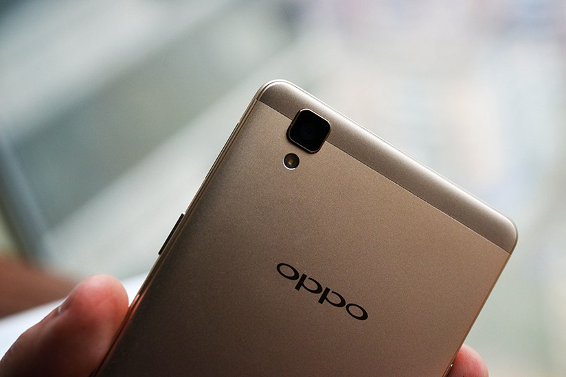 OPPO A53拥有前置500万像素和后置1300万像素摄像头，带来出色的拍照体验。