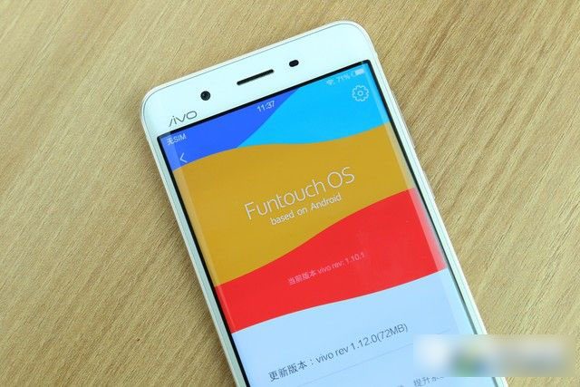 双曲面屏幕 vivo Xplay5标准版评测