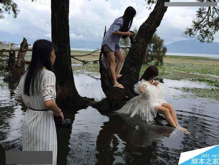 Photoshop调出阴雨天外景人像清新明亮效果,PS教程,思缘教程网