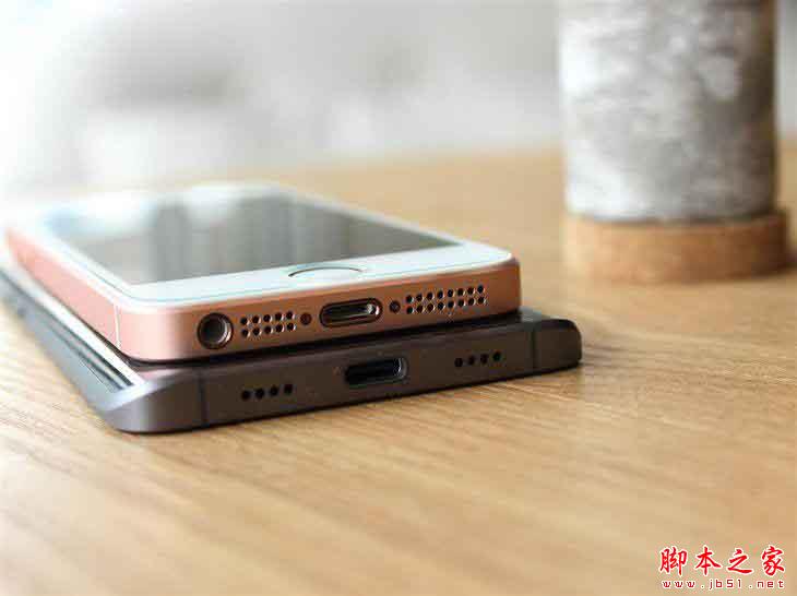 谁是最强小钢炮？iPhone SE对比小米5 