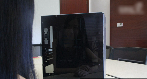 美女组装电脑：i5-6500全侧透光效DIY装机教程 