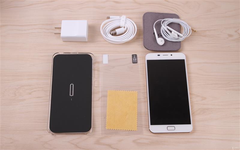 格力手机2评测：空有情怀 不够格的旗舰