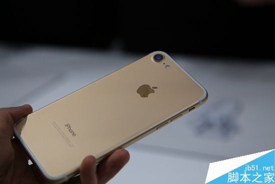 拍照提升性能增强 iPhone 7/7 Plus试玩