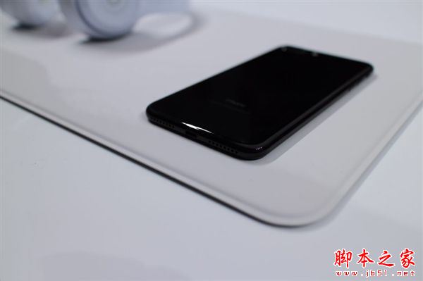 iphone7亮光黑好看吗 苹果iphone7/7plus亮光黑有32G的吗？