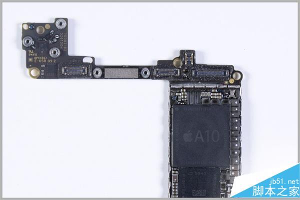 苹果A10处理器拆解：更小 更薄！