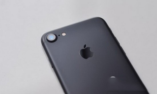 苹果iphone7磨砂黑开箱图赏 iphone7磨砂黑开箱上手评测6