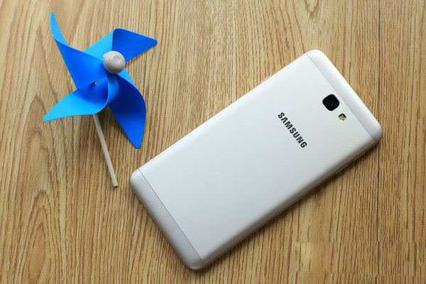 三星on72016值得买吗三星galaxyon72016图文评测