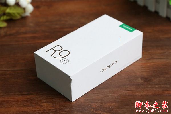 OPPO R9s和OPPO R9哪个更值得买？OPPO R9s和R9全面区别对比深度评测