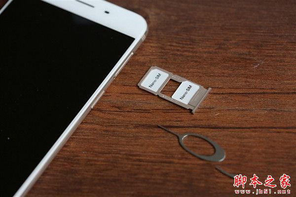 OPPO R9s Plus怎么插卡？OPPO R9s Plus手机SIM卡安装方法图文教程