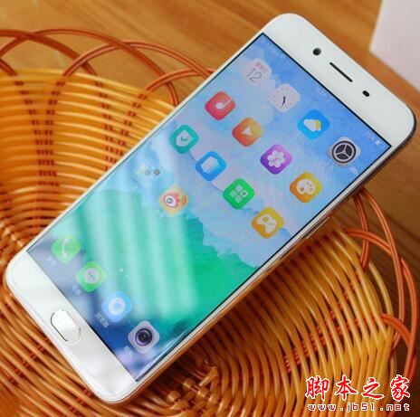 华为nova和vivoX7/OPPOR9s/美图M6详细对比评测：拍照手机哪个更值得买？