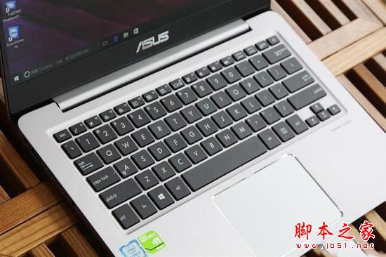 华硕U4000U笔记本值得买吗？华硕ZenBook U4000U笔记本详细评测图解