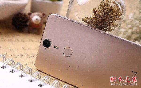 ivvi i3 Pay和美图M6S哪个好？美图M6S与ivvi i3 Pay详细区别对比评测