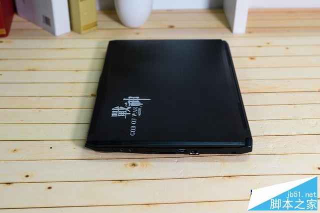神舟战神Z8值得买吗？神舟战神Z8游戏本详细评测图解