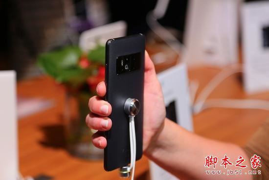 华硕ZenFone AR值得买吗？华硕ZenFone AR上手体验评测图解