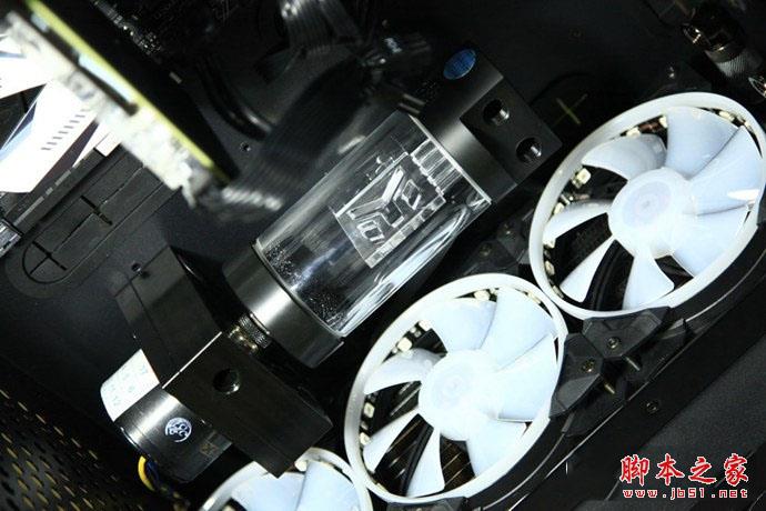 七代i7-7700K+GTX1080+Z270组装电脑教程:新平台DIY装机实录图解