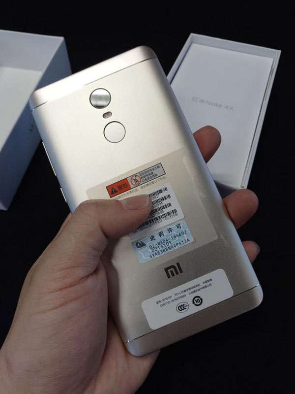 红米Note4X怎么装卡/插卡 红米Note4X SIM卡安装教程