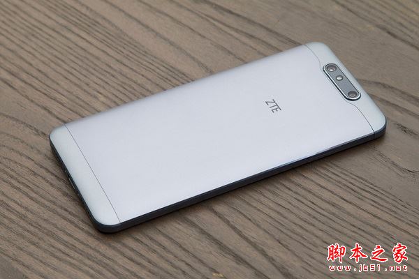 中兴Blade V8和诺基亚6哪个值得买？诺基亚6和中兴Blade V8全面区别对比深度评测图解