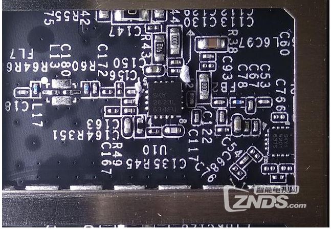 斐讯K3路由器内部做工如何？斐讯K3路由器拆解图评测