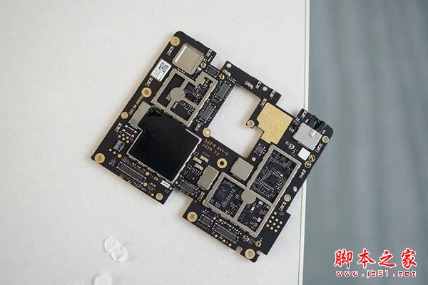 联想PHAB2 Pro内部做工怎么样？联想PHAB2 Pro手机详细拆机图文详解