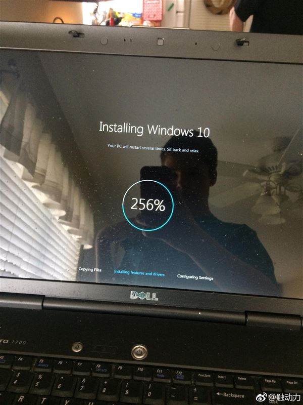 崩溃！您的Windows 10已安装256％……
