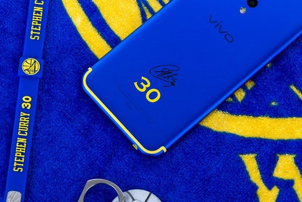 vivo Xplay6库里版和其它版本有什么区别？