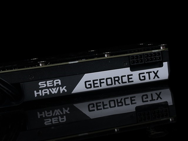 满载仅仅50℃ 微星GTX1080Ti海鹰评测 