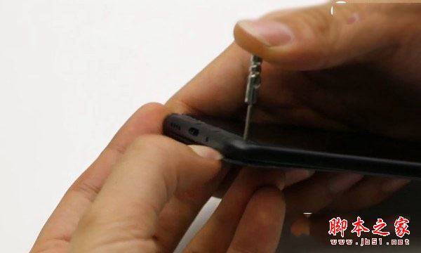 小米5C后盖怎么打开？小米5c拆解更换后盖图文教程