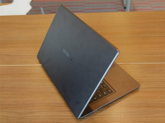 华为MateBook D值得买吗？华为MateBook D商务本评测图解