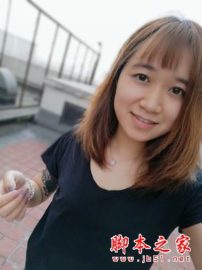 室外背景虚化自拍（左：HUAWEI nova 2）