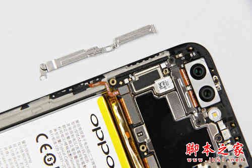 OPPO R11怎么打开后盖 oppo r11拆后盖换电池详细图文教程 