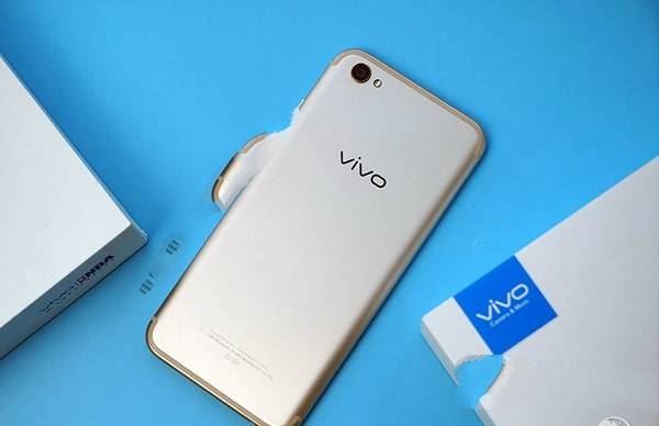 vivo x9s和OPPO R11买哪个？OPPOR11和vivox9s全方位区别对比评测