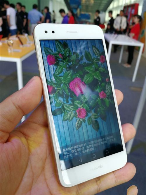 华为畅享7哪个颜色最好看？华为畅享7真机五色对比图赏