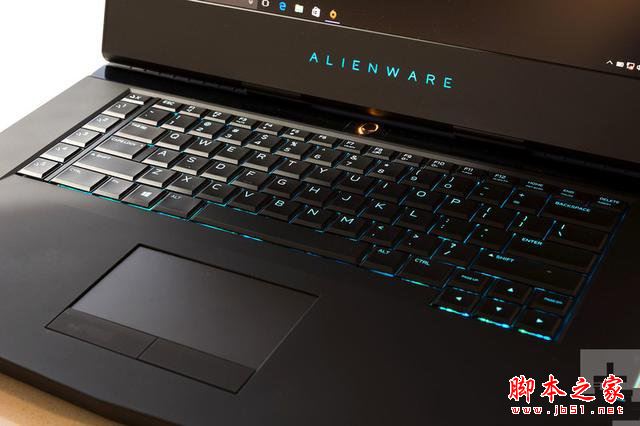 外星人Alienware 15R3值得买吗？2017款戴尔外星人15R3笔记本全面深度评测