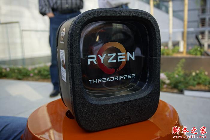 AMD Ryzen ThreadRipper/i9-7900X哪个好？AMD Ryzen ThreadRipper性价比评测”
