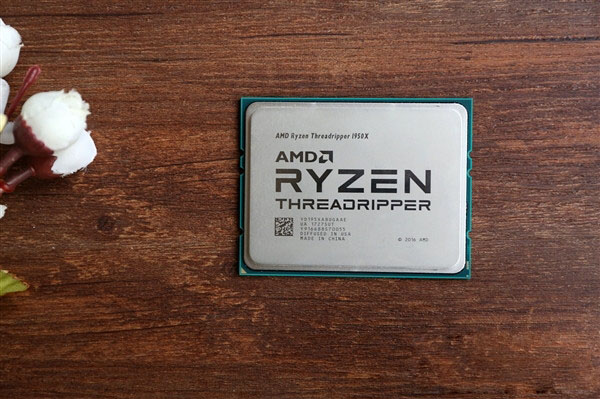 AMD Ryzen ThreadRipper 1950X配什么显卡好？以及配什么主板合适？
