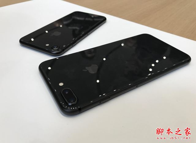 iPhone8和iPhone8 Plus有什么区别？iPhone8与Plus对比