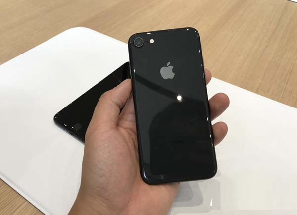 iPhone8和三星Note8哪个好 三星Note8与iPhone8区别对比