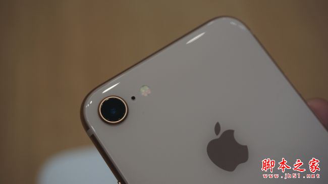 iPhone8值得买吗？苹果iPhone8配置/外观/性能/拍照全面评测图解