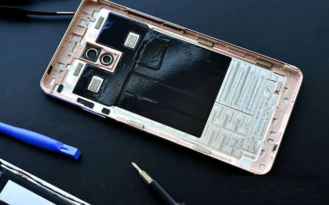 魅蓝Note6怎么打开后盖？魅蓝Note6打开后盖图文教程