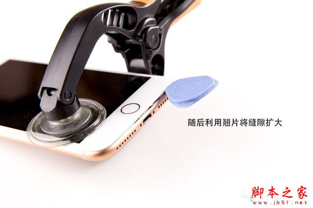 iPhone8 Plus怎么拆后盖？iPhone8 Plus打开后盖图文教程