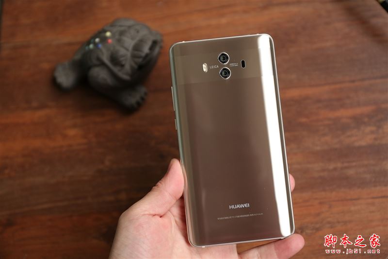 国产最强旗舰！HUAWEI Mate 10首发评测：插根线秒变PC