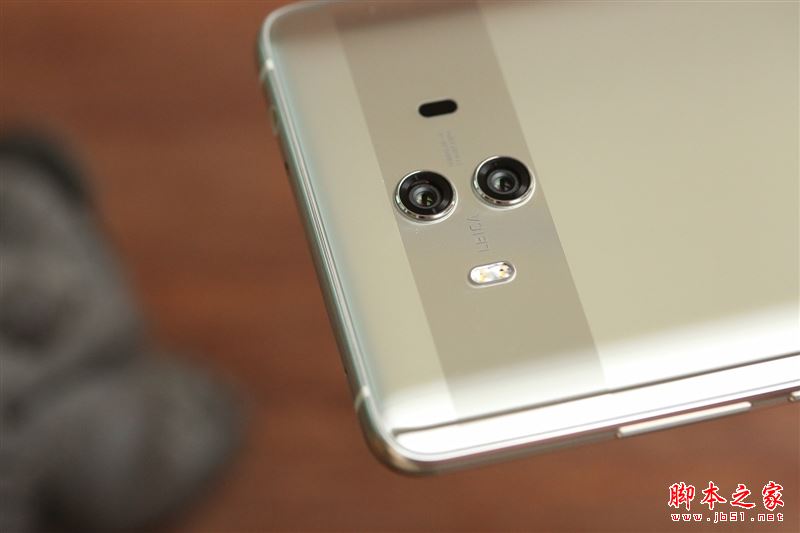 国产最强旗舰！HUAWEI Mate 10首发评测：插根线秒变PC