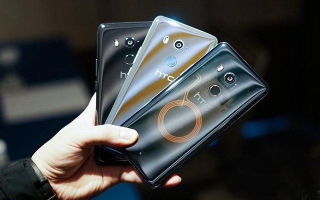 HTC U11+和HTC U11哪个好？HTC U11和HTC U11+外观性能系统拍照对比深度评测